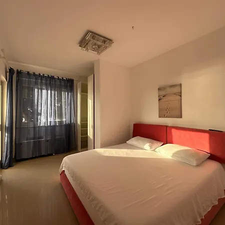 Alcazar Luxury Apartment